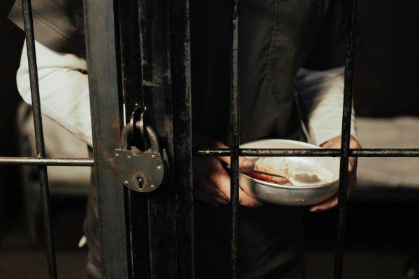 Justice: Prisoners not guaranteed right to vegan menus